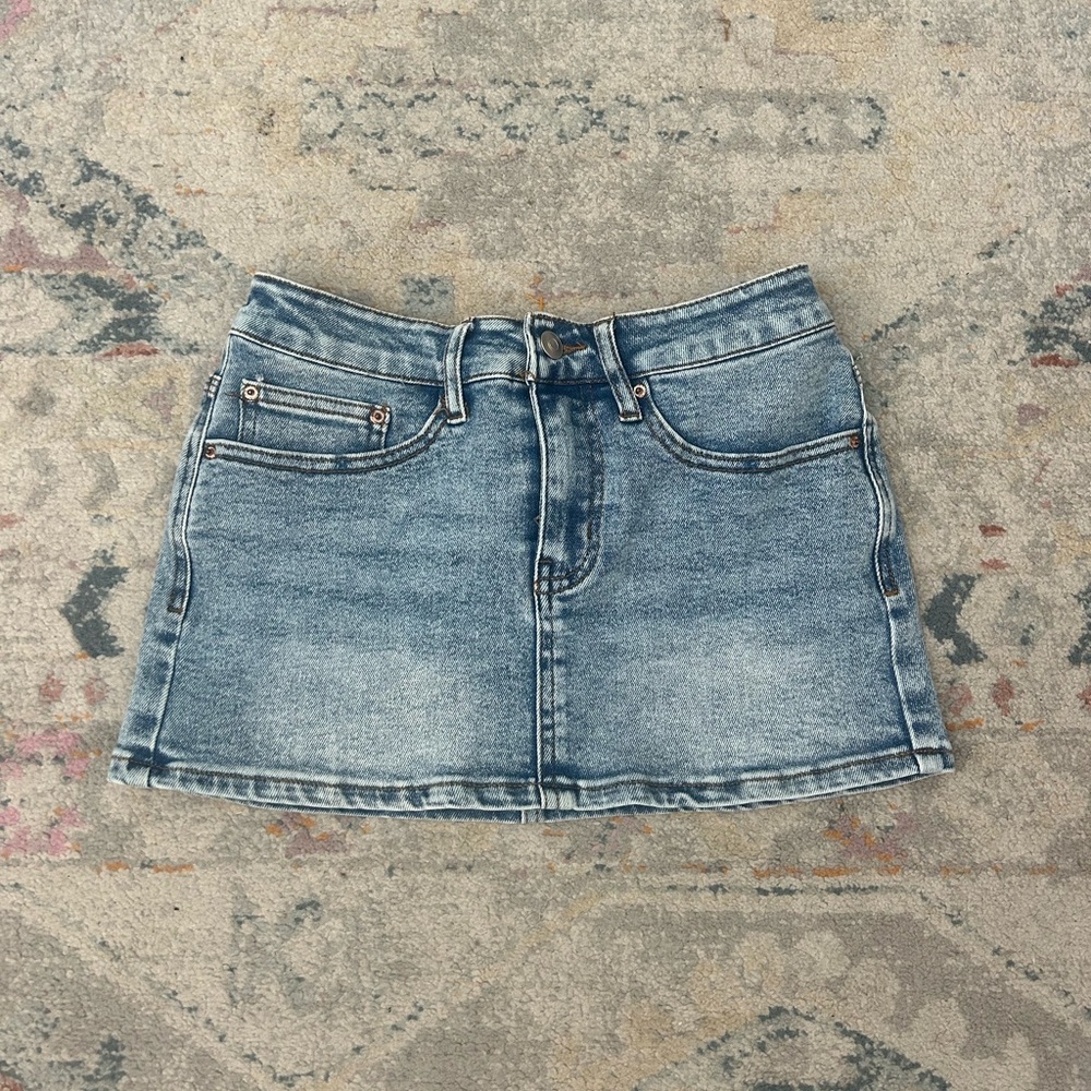 Fashion nova mini skirt size XS